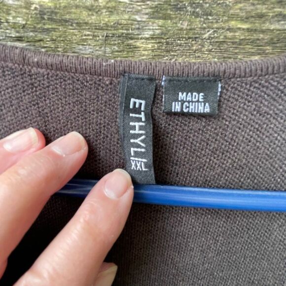 Ethyl Size XXXL long open vest - Picture 3 of 9